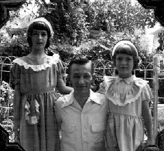 D144- Ruth, Gordon and Ann Bennett (Missouri)
